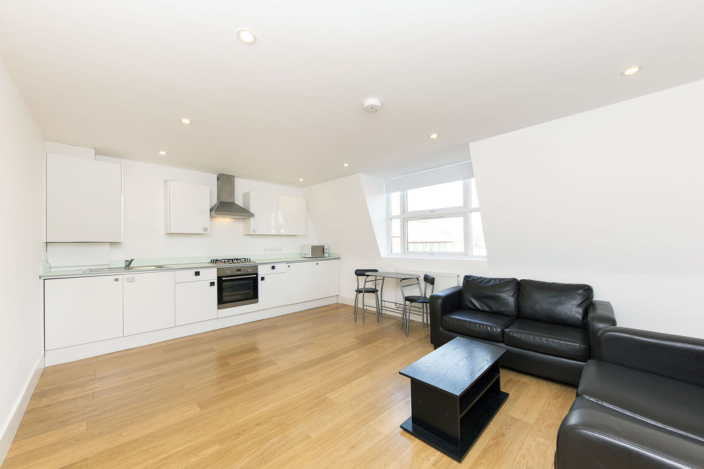 house or flat for sale or rent in south west London